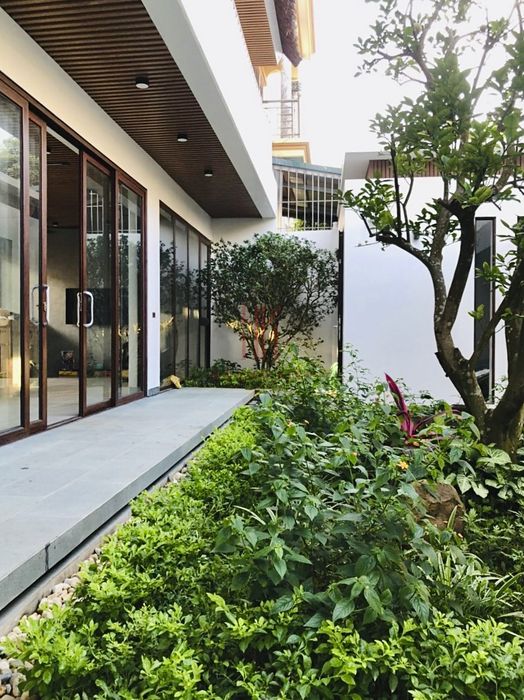 TT HOUSE