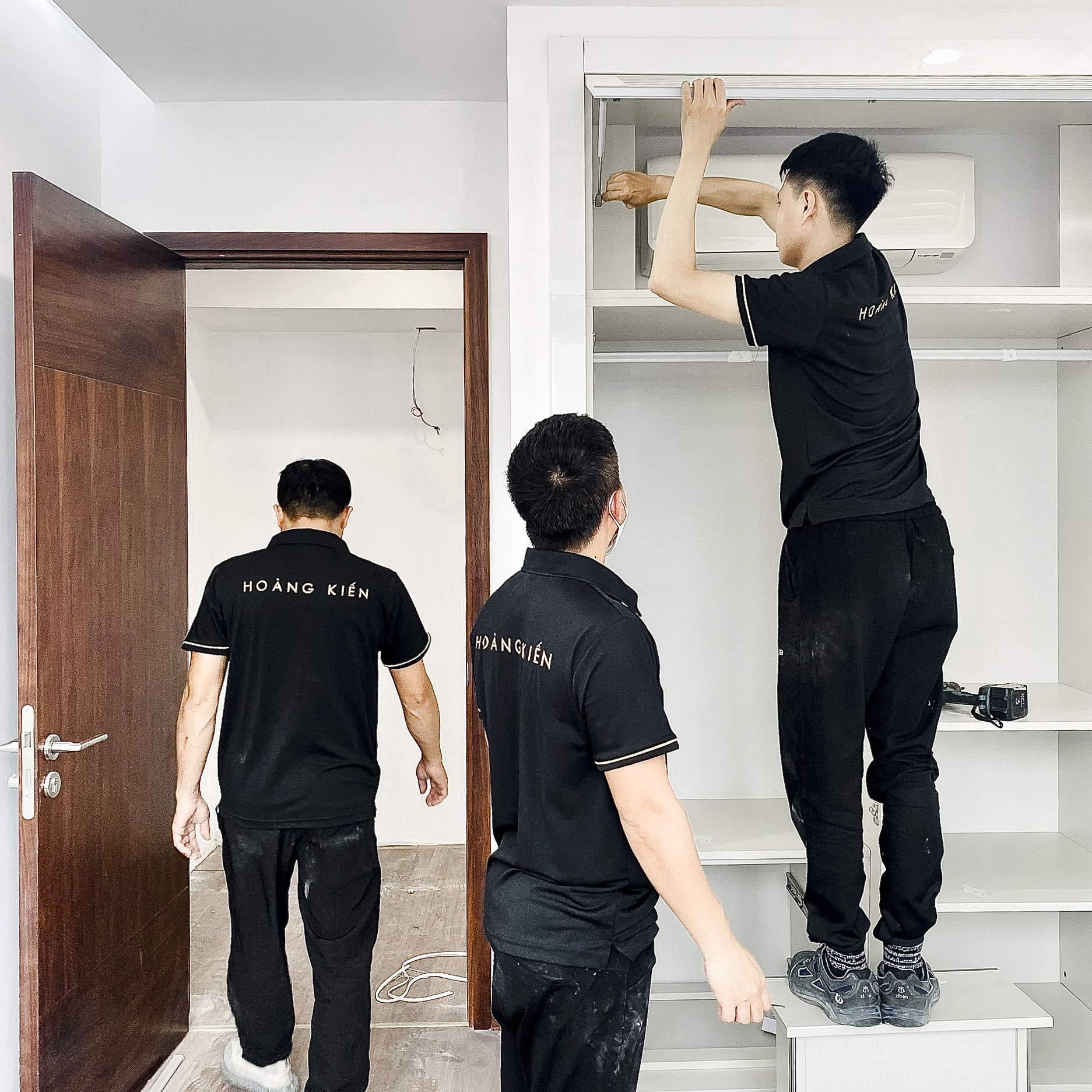 Hoàn thiện nội thất — Hoàng Kiến